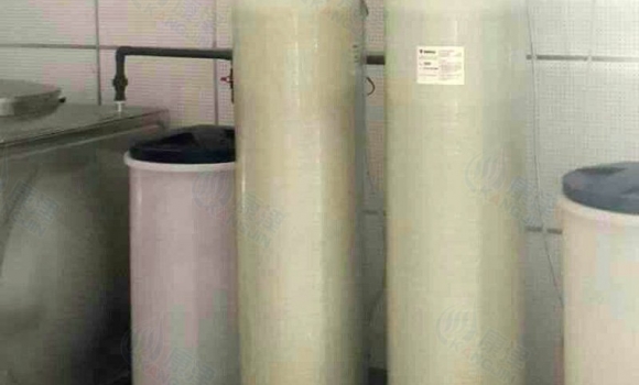 鍋爐軟水器,鍋爐軟化水裝置,離子交換器,鍋爐軟化水設(shè)備4-5噸/每小時(shí)-巨津JJ-KF-E2-400（濱潤(rùn)控制系統(tǒng)）